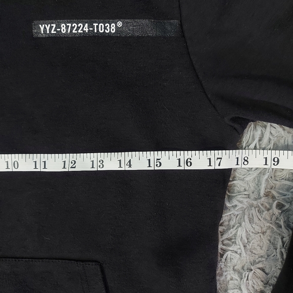 Urban ID Youth Black Hoodie Sweatshirt, Size Large (14) - Picture 8 of 10